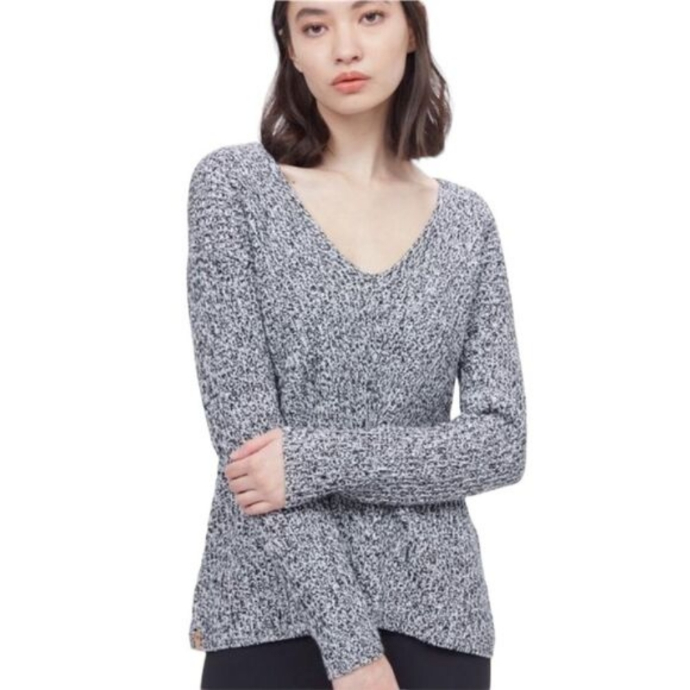 NWT tentree highline organic cotton v neck sweater size small